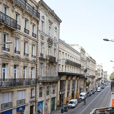 Lumineux, Minimaliste Et Vegetal Bordeaux