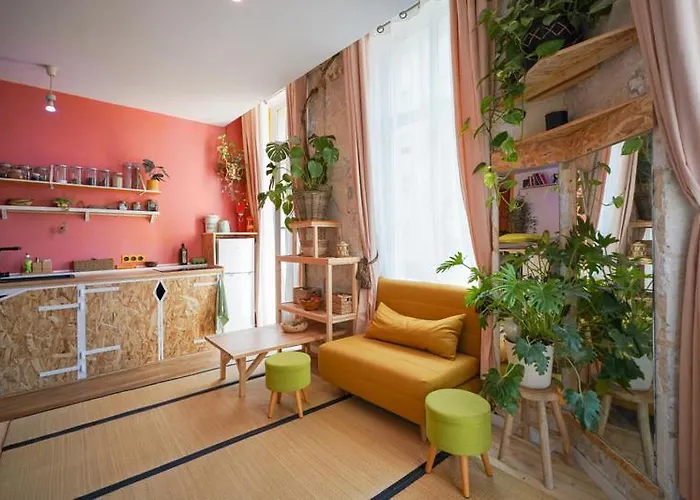 Lumineux, Minimaliste Et Vegetal Daire *
